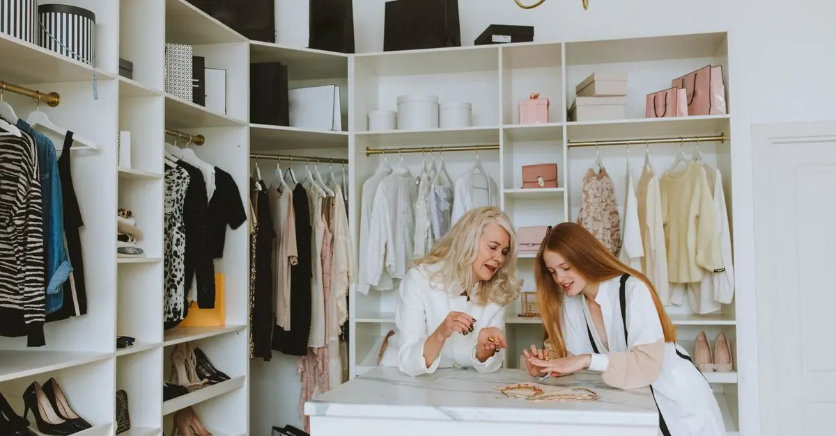 Les indispensables de la mode : 10 pièces à avoir dans votre garde-robe