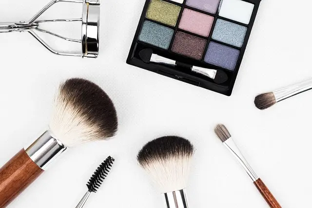 Comment choisir les couleurs qui mettent en valeur votre teint